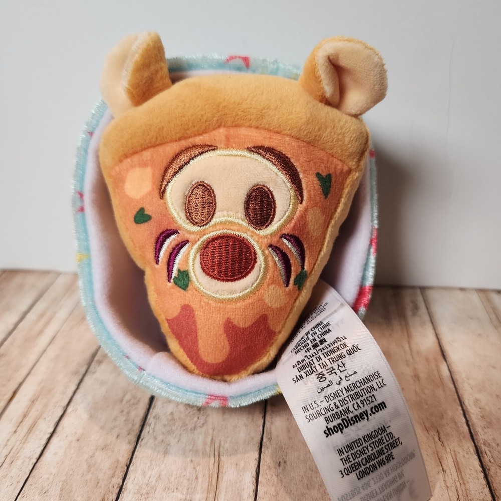 Disney‎ Muchlings Tiger BBQ Chicken Pizza Mystery In Carnival Convention